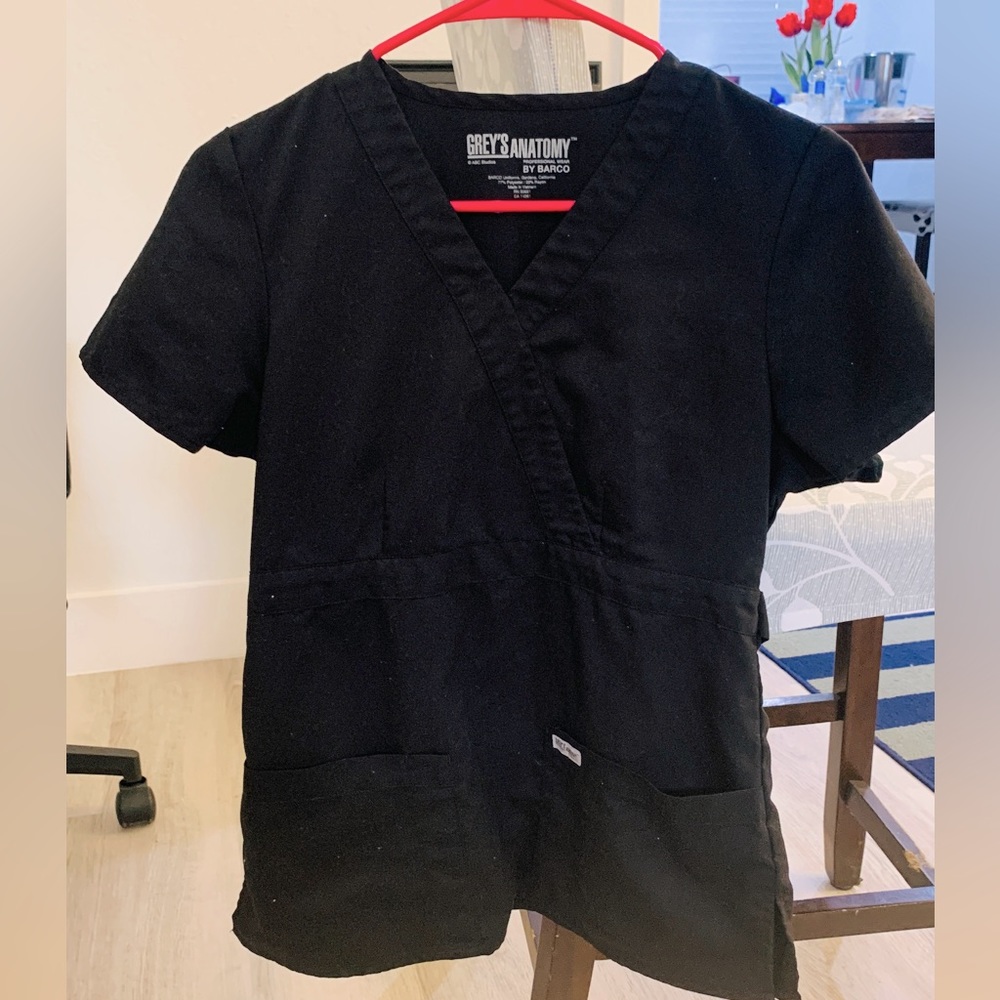 Grey’s Anatomy Black scrub top Size Small